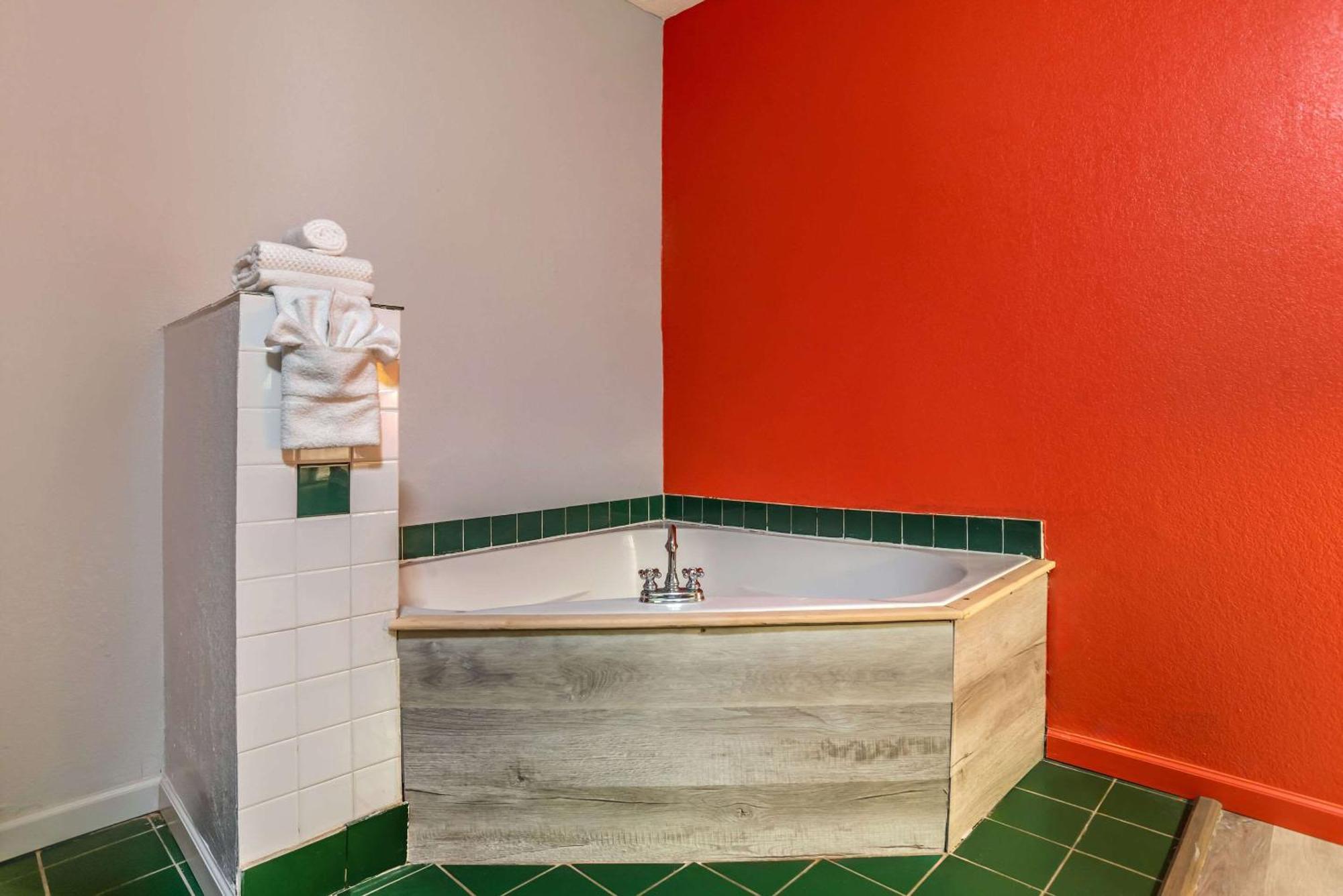 פילדלפיה Econo Lodge Inn & Suites מראה חיצוני תמונה